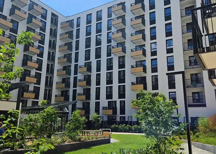 아파트 Braniborska Base